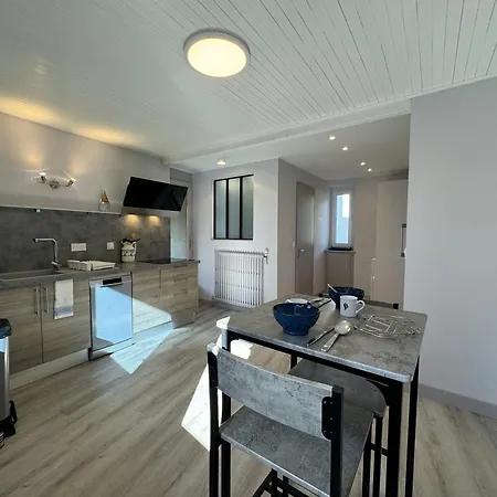 Les Hauteurs De - Maison De Holiday home *